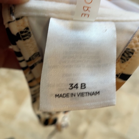 Shade & Shore cheetah bikini top size 34B - Picture 3 of 4